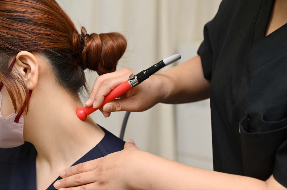 「押す」から「吸う」新発想の筋膜リリース